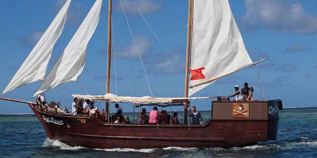 Pirate boat trip in mauritius (1)